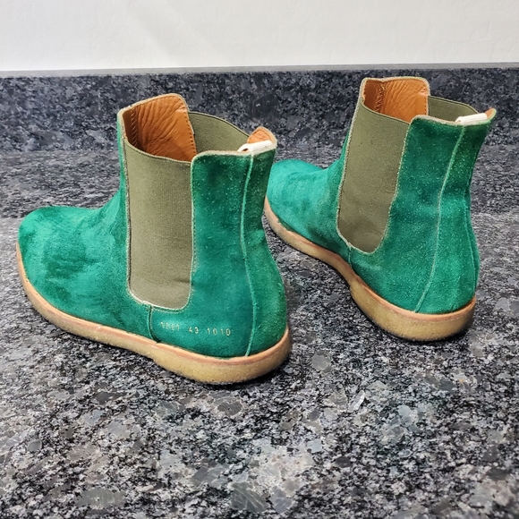 COMMON PROJECTS Chelsea Boot in Green Leather - Picture 7 of 11